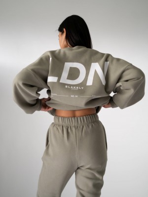 Blakely LDN Womens Oversized Jumper Verde Oliva | HFYIKX130