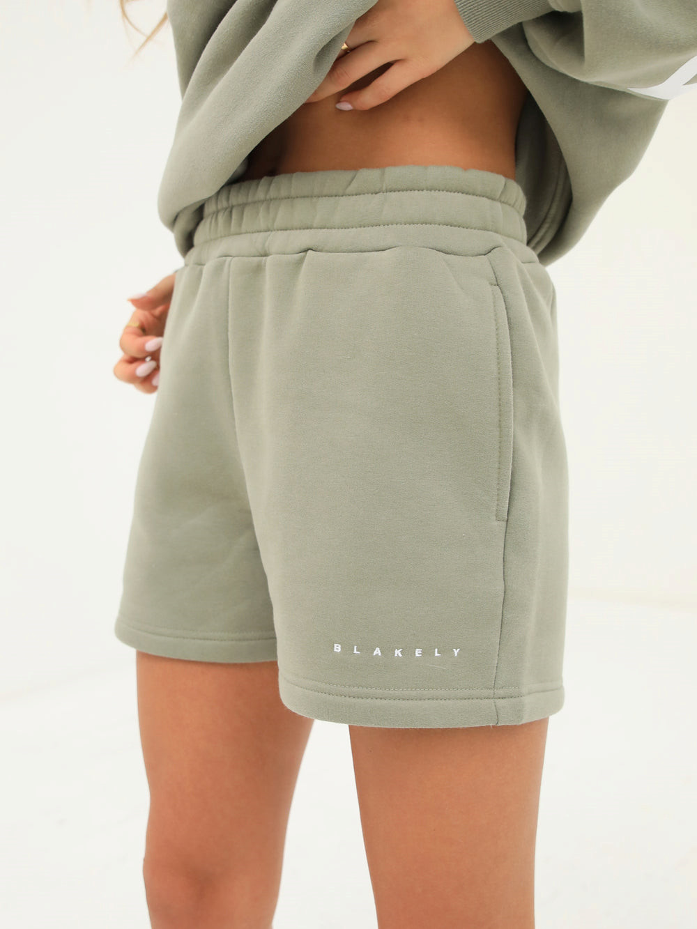 Blakely Isabel Jogger Shorts Verde Oliva | MWPYAG295