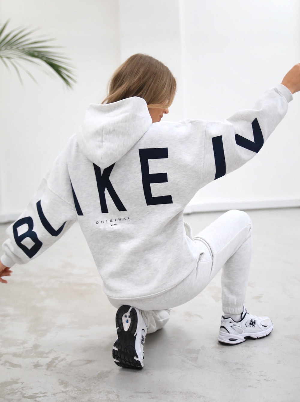 Blakely Life & Style Isabel Oversized Hoodie Blancas | ZLIGHF298