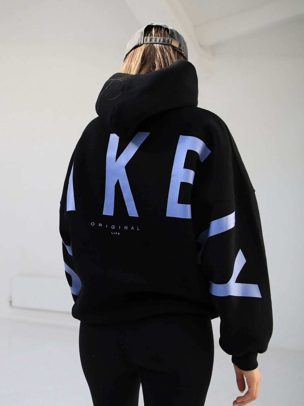 Blakely Members Isabel Oversized Hoodie Negras Azules | TMWFNL053