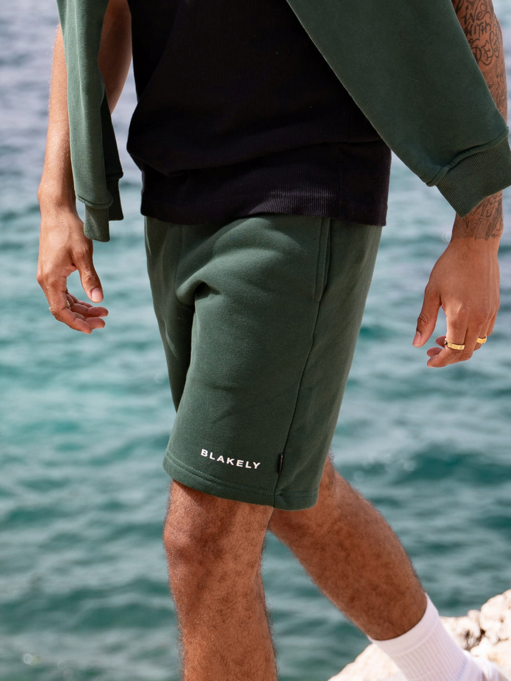 Blakely Riviera Initial Jogger Shorts Verde Oscuro | EWIFRH387