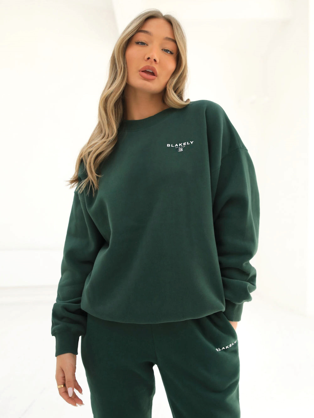 Blakely Riviera Initial Women's Jumper Verde Oscuro | HIMZJP903