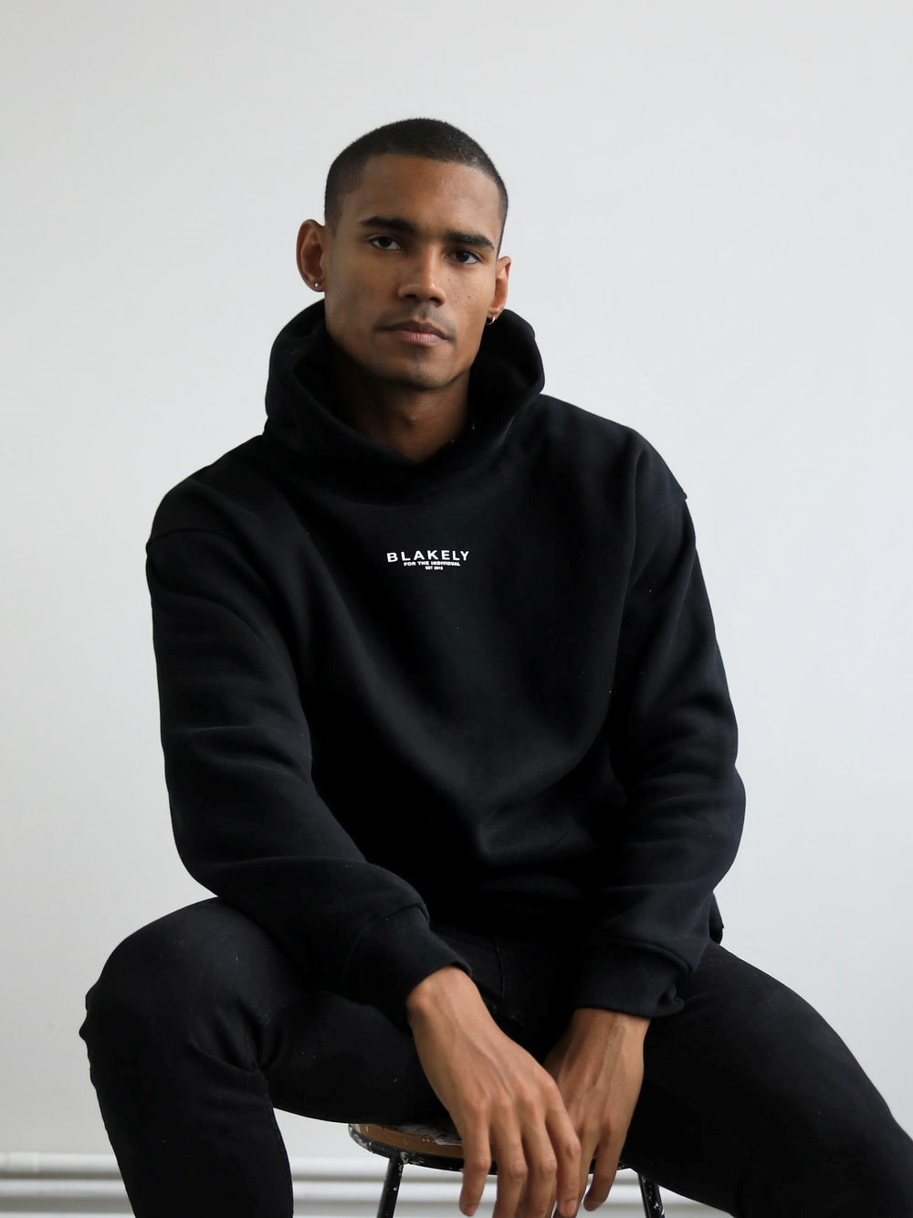 Blakely Statement Relaxed Hoodie Negras | CVBPJI185