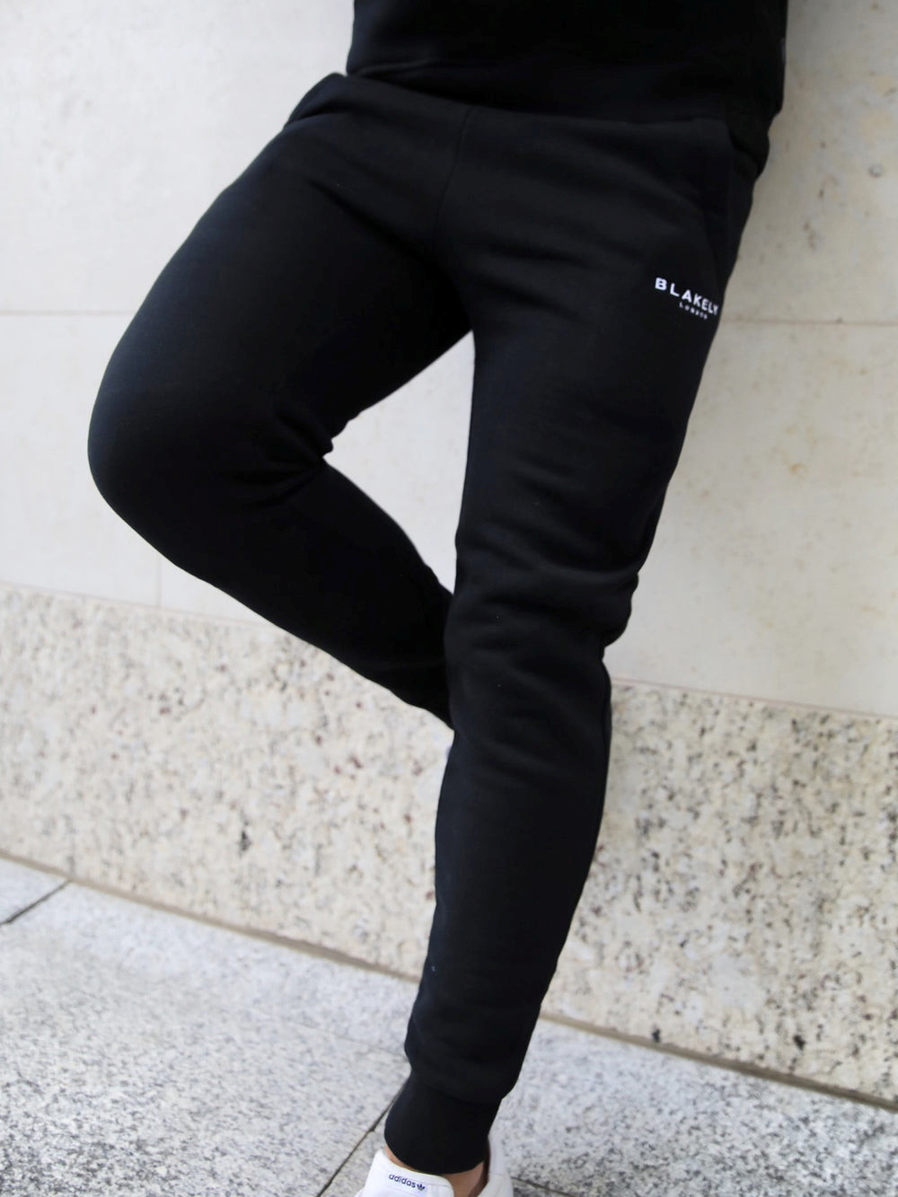 Blakely Universal Sweatpants Negras | DAHYVT320
