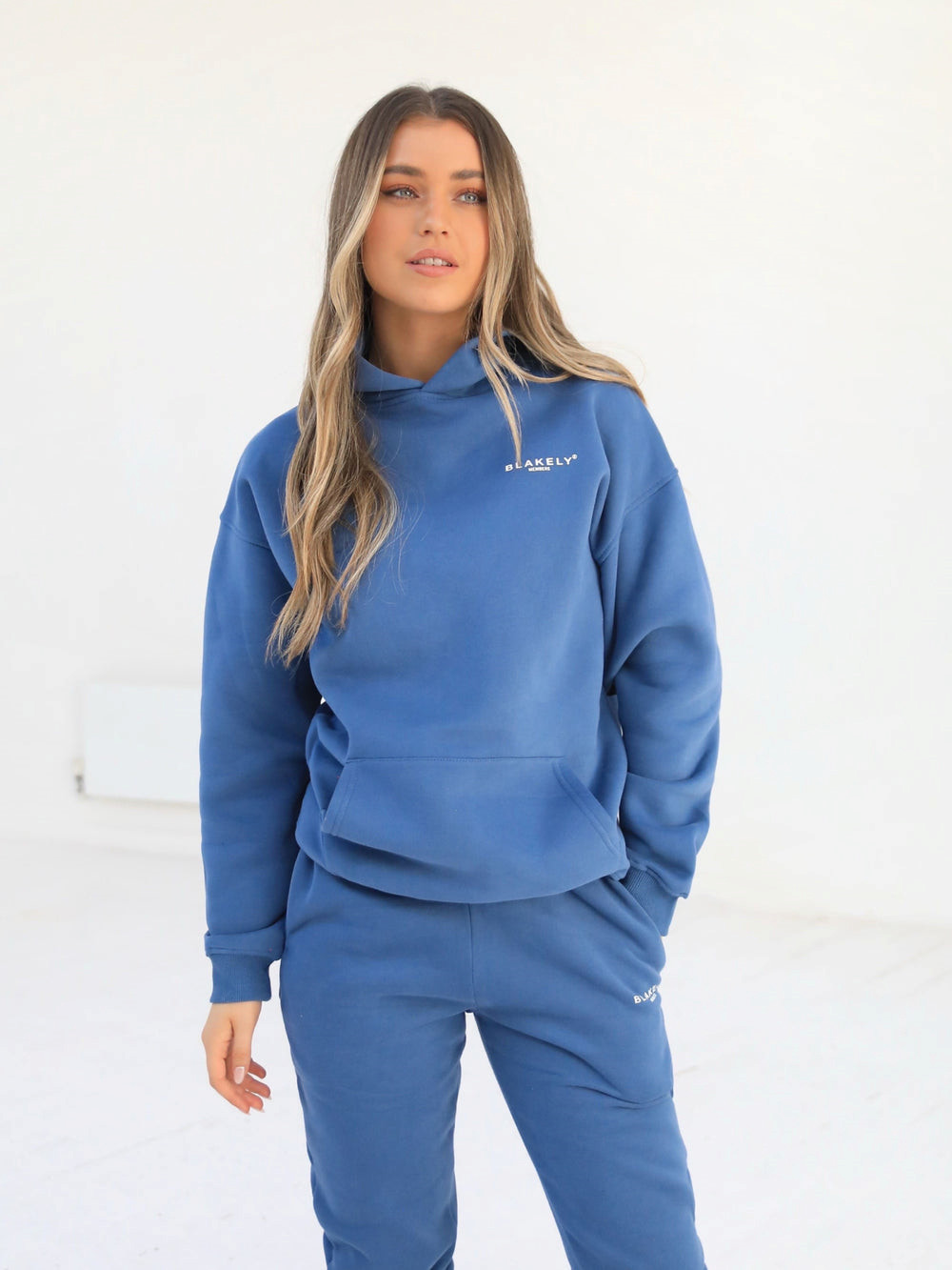 Blakely Women's Members Relaxed Hoodie Azules | MTEXIJ294